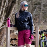 GENIA BIKE SHORTS for women wine red/black