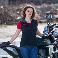JAWA vesta dámská black